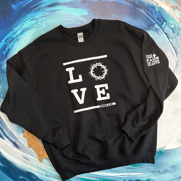 LOVE John 3:16 Black Sweatshirt Size Large - Picture 1 of 3